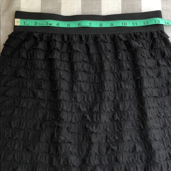 LC Lauren Conrad black ruffle skirt - Picture 4 of 5